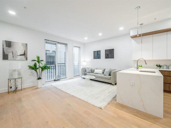 160 Brunswick St 304, Jersey City NJ 07302