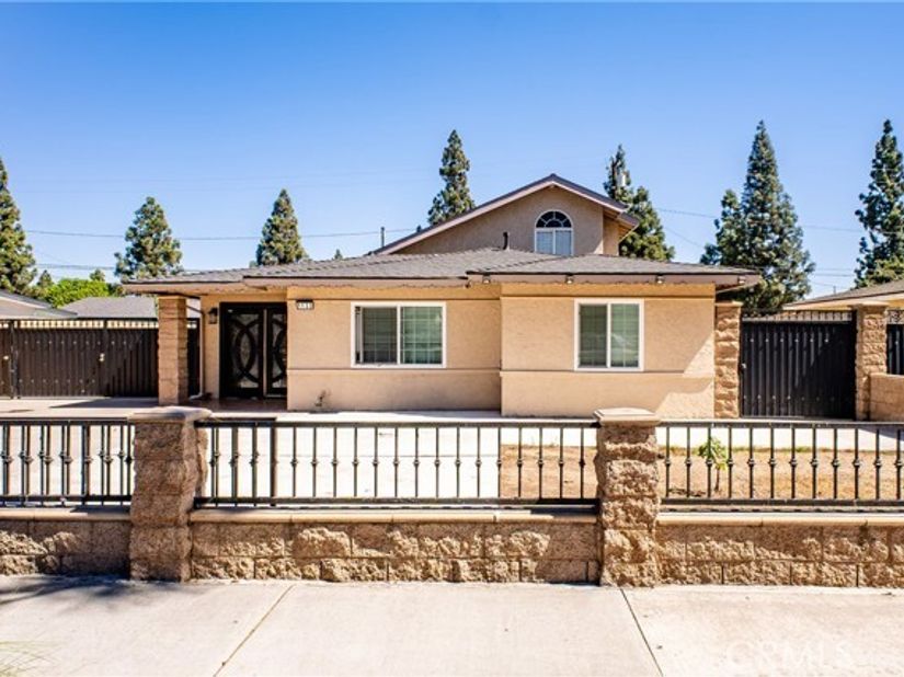1133 S Harmon, Santa Ana CA 92704