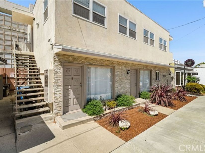 3937 Long Beach, Long Beach CA 90807