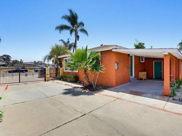220 Calle Primera, San Ysidro (san Diego) CA 92173