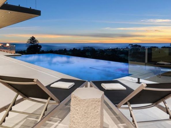 6627 Muirlands Dr, La Jolla (san Diego) CA 92037