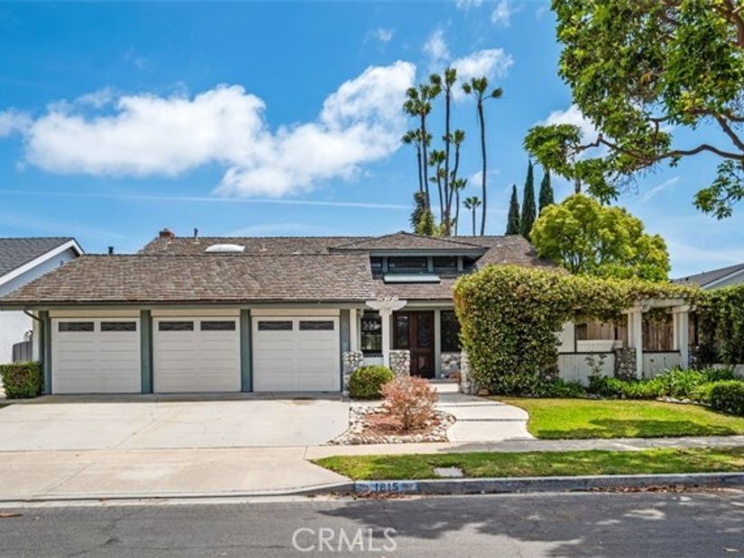 1815 Kinglet Court, Costa Mesa CA 92626