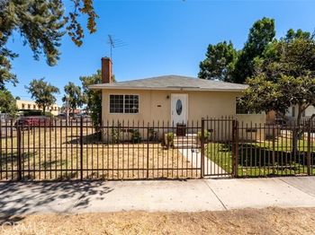 2101 S Sycamore