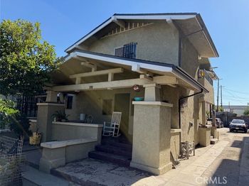 4512 S Figueroa