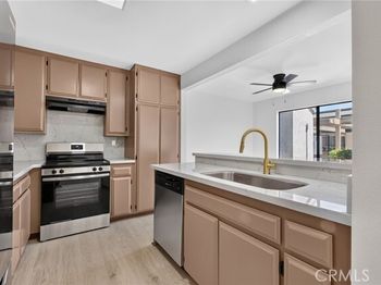450 W W Vermont