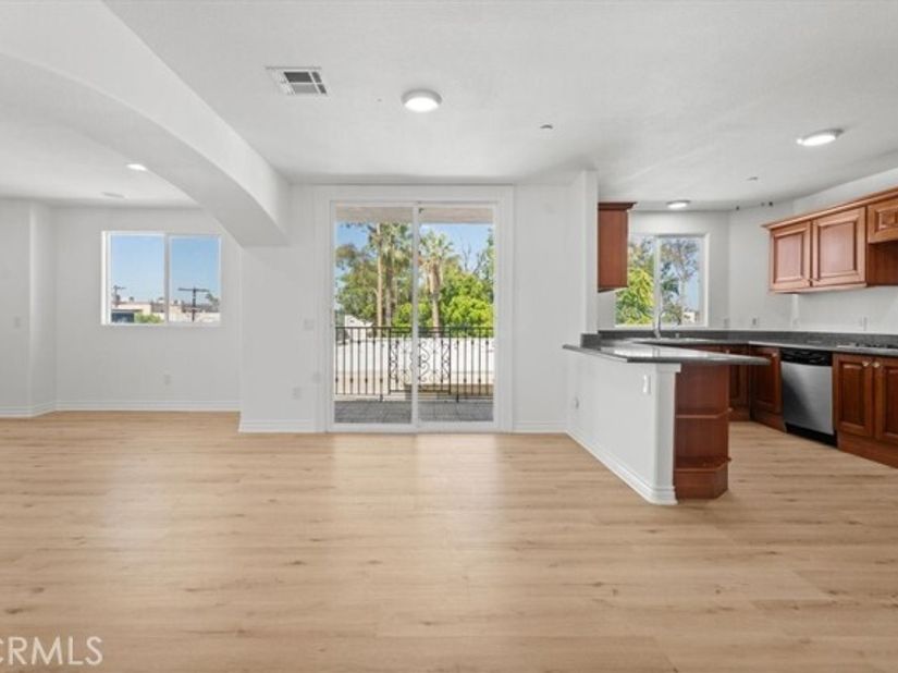5305 Bellingham 304, Valley Village CA 91607