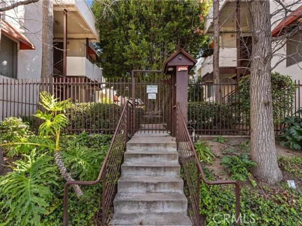 5652 Yolanda Avenue 7, Tarzana (los Angeles) CA 91356