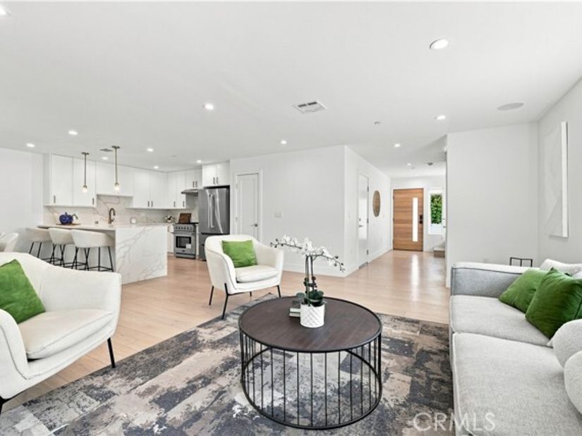 13357 W Cellest Parkway, Pacoima (los Angeles) CA 91331