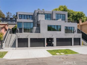 3682 Harriman Avenue