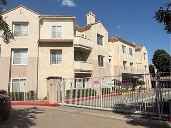 130 S Barranca