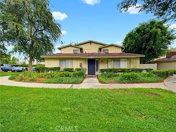 1047 W Francis