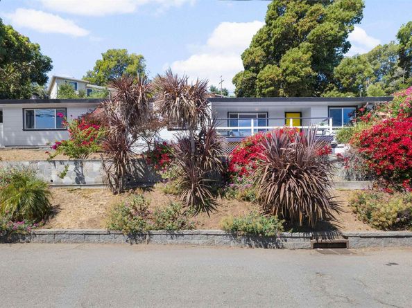 8019 Sterling Dr, Oakland CA 94605