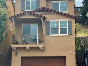 408 Colina Way
