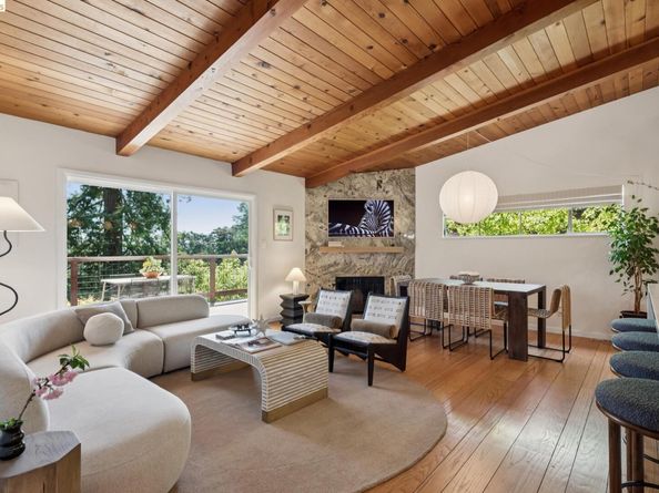 6874 Chambers Dr., Oakland CA 94611