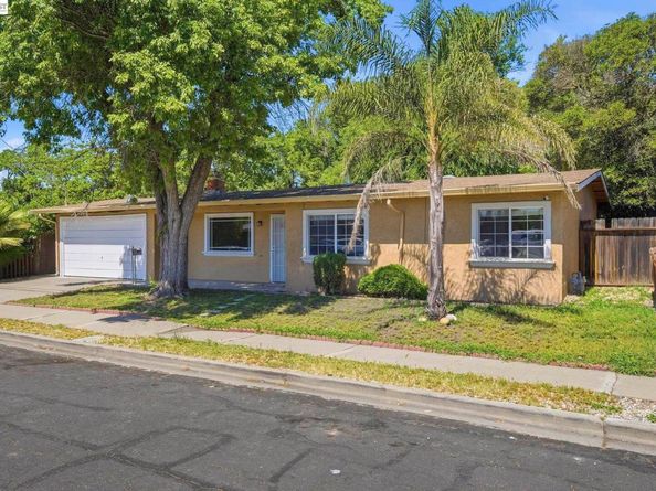 2943 Richard Ave, Concord CA 94520