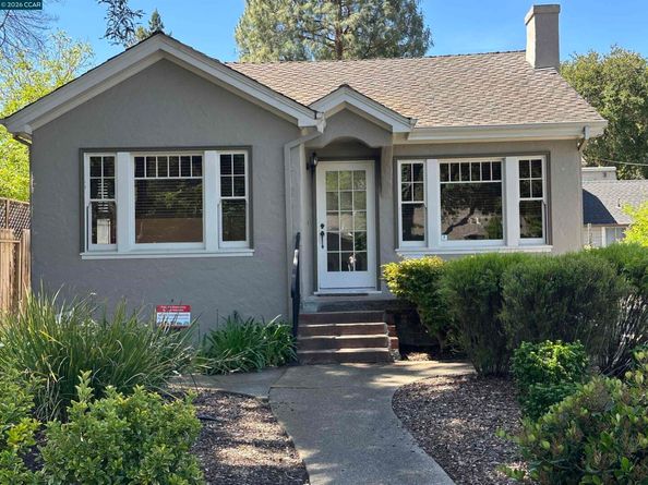 1272 Pine St, Palo Alto CA 94301