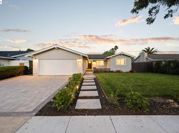 35279 Farnham Dr