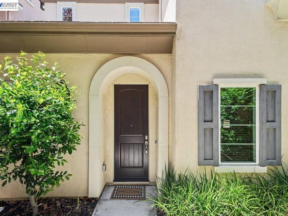 3373 Araldi Ln, Dublin CA 94568