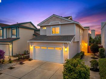 5439 Sunstar Commons