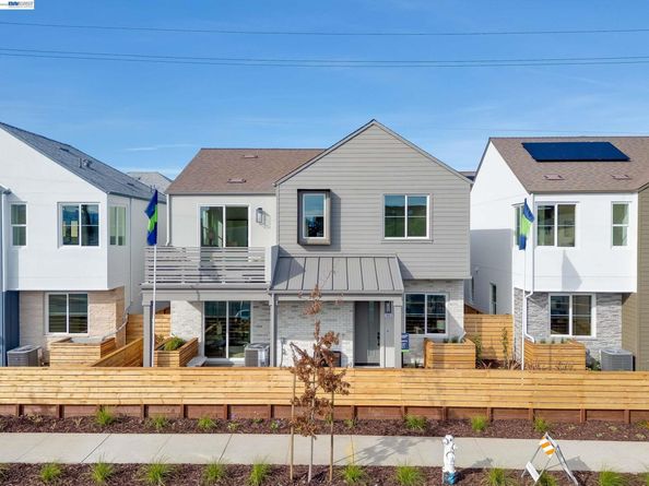 1887 Cook Court, Santa Clara CA 95050