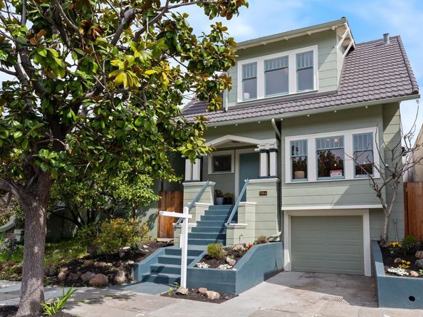 5914 Martin Luther King Jr Way, Oakland CA 94609