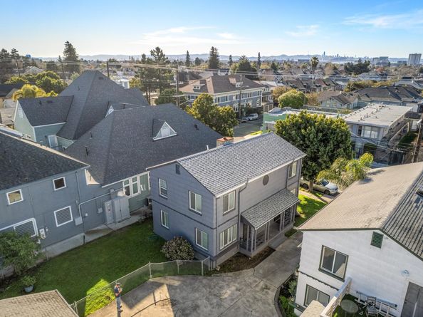 6320 Shattuck Ave, Oakland CA 94609