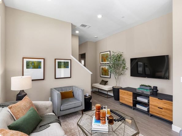 28968 Parkridge Loop 117, Hayward CA 94544