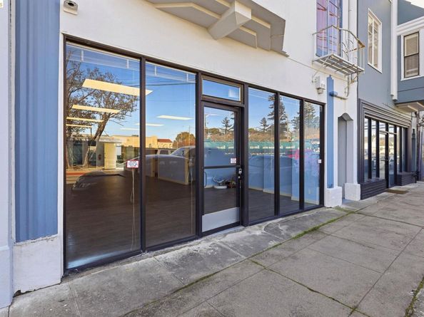 869 Woodside Way, San Mateo CA 94401