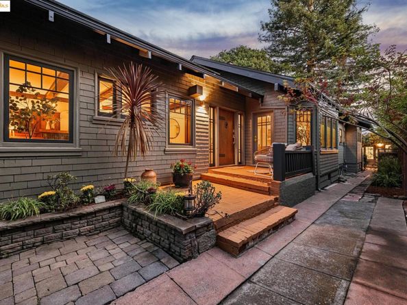 2636 Alcatraz Ave, Berkeley CA 94705