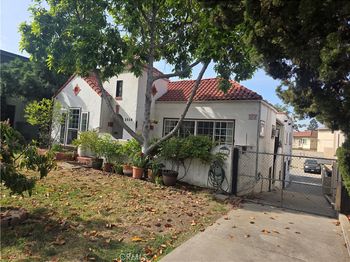 1514 E Wilson