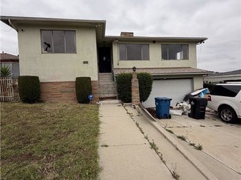 2323 W 102nd