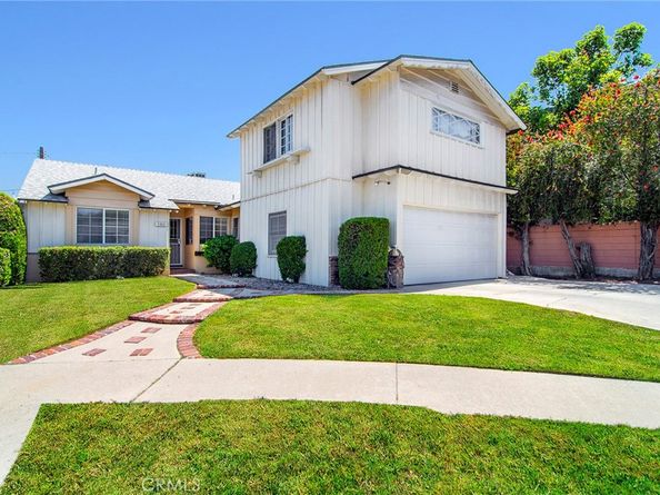 5300 Garden Grove Avenue, Tarzana CA 91356
