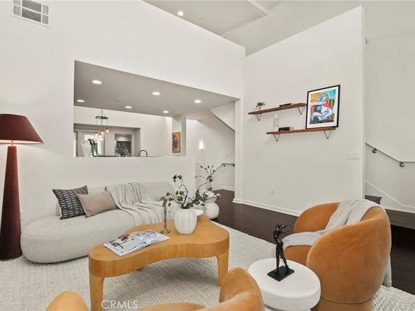 4005 Monroe Street 8, Los Angeles CA 90029