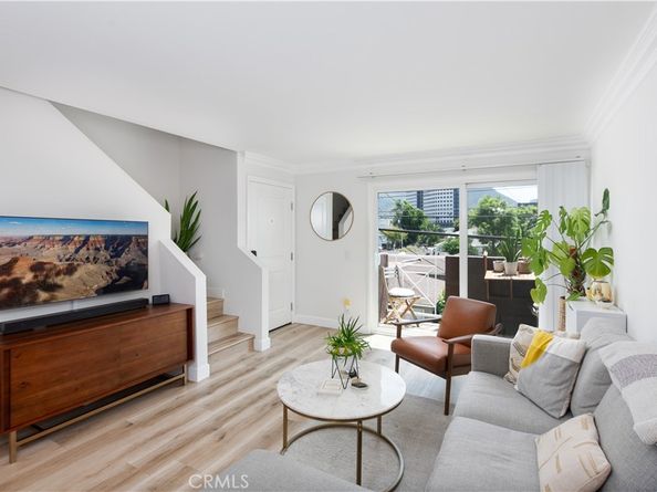 355 N Maple Street 203, Burbank CA 91505