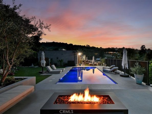 14753 Round Valley, Sherman Oaks CA 91403