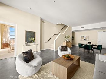 238 S Arroyo Parkway