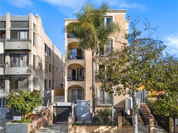 918 S Wooster Street 2, Los Angeles CA 90035