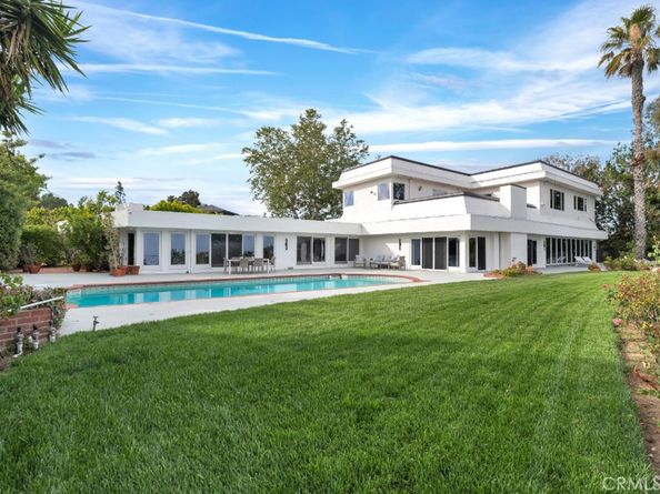 2906 Elvido Drive, Los Angeles CA 90049