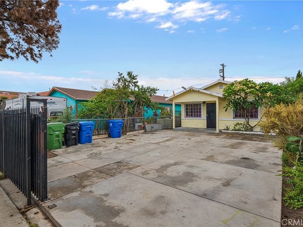 11513 S San Pedro, Los Angeles CA 90061