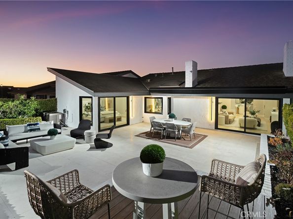 10 White Water Drive, Corona Del Mar CA 92625