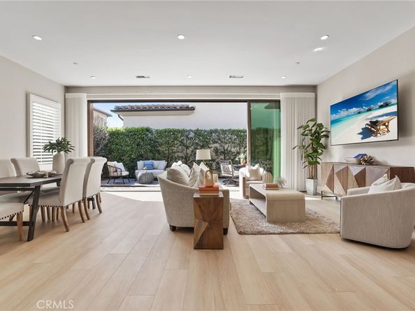 130 Donati, Irvine CA 92602