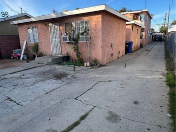 151 E 121st