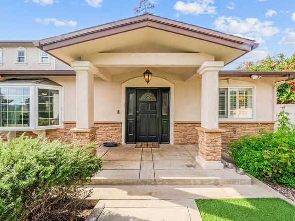 10820 Dutton Drive, La Mesa CA 91941