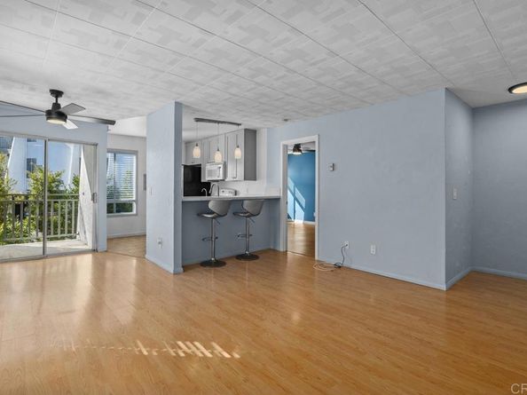 7506 Parkway Drive 201, La Mesa CA 91942