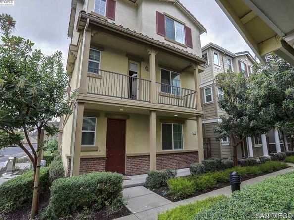 75 Middleton Pl, Hayward CA 94544