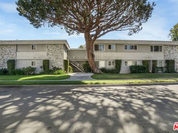 18216 Kingsdale Avenue