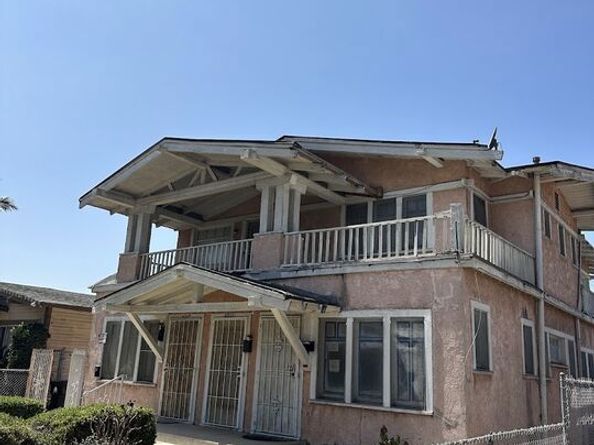 4305 S Harvard Boulevard, Los Angeles CA 90062