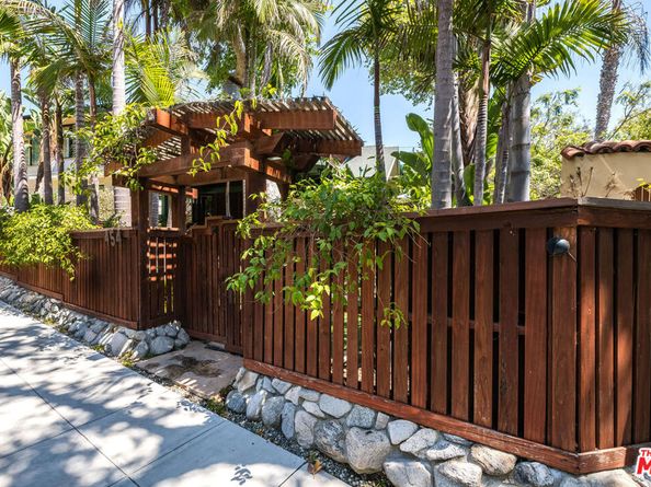 454 E Rustic Road, Santa Monica CA 90402