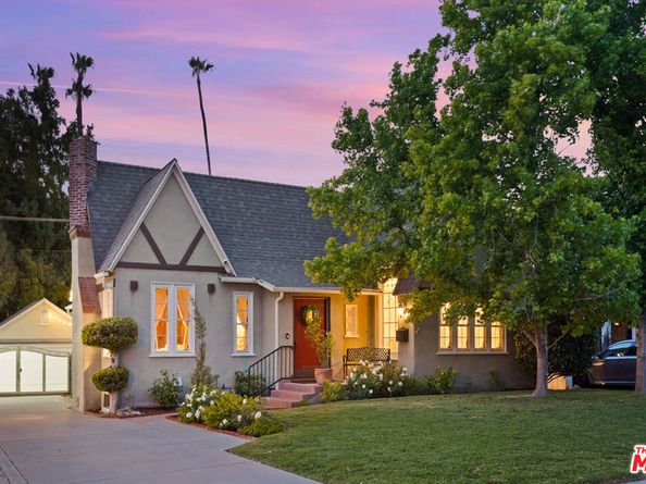 1117 Viscano Drive, Glendale CA 91207