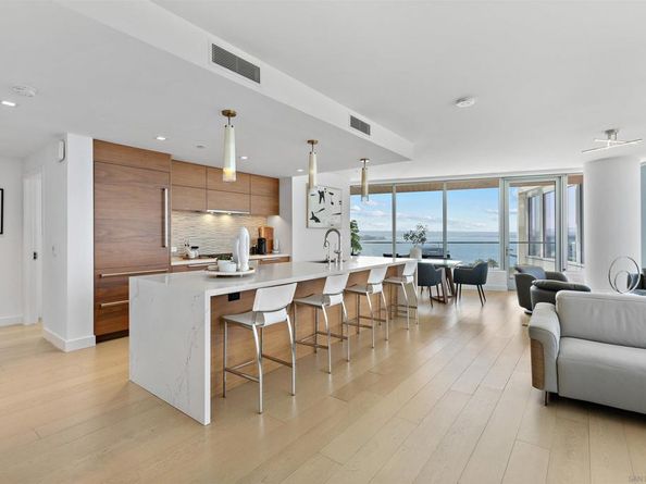 888 W E Street 1001, San Diego CA 92101